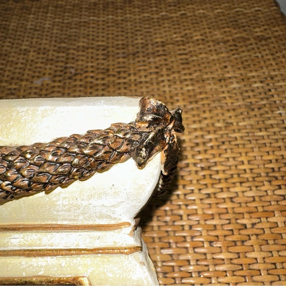 Stone Jewlery Brass Flower Tinker Box 3” Beige Collectable Heavy Grandma Beauty - Picture 9 of 13